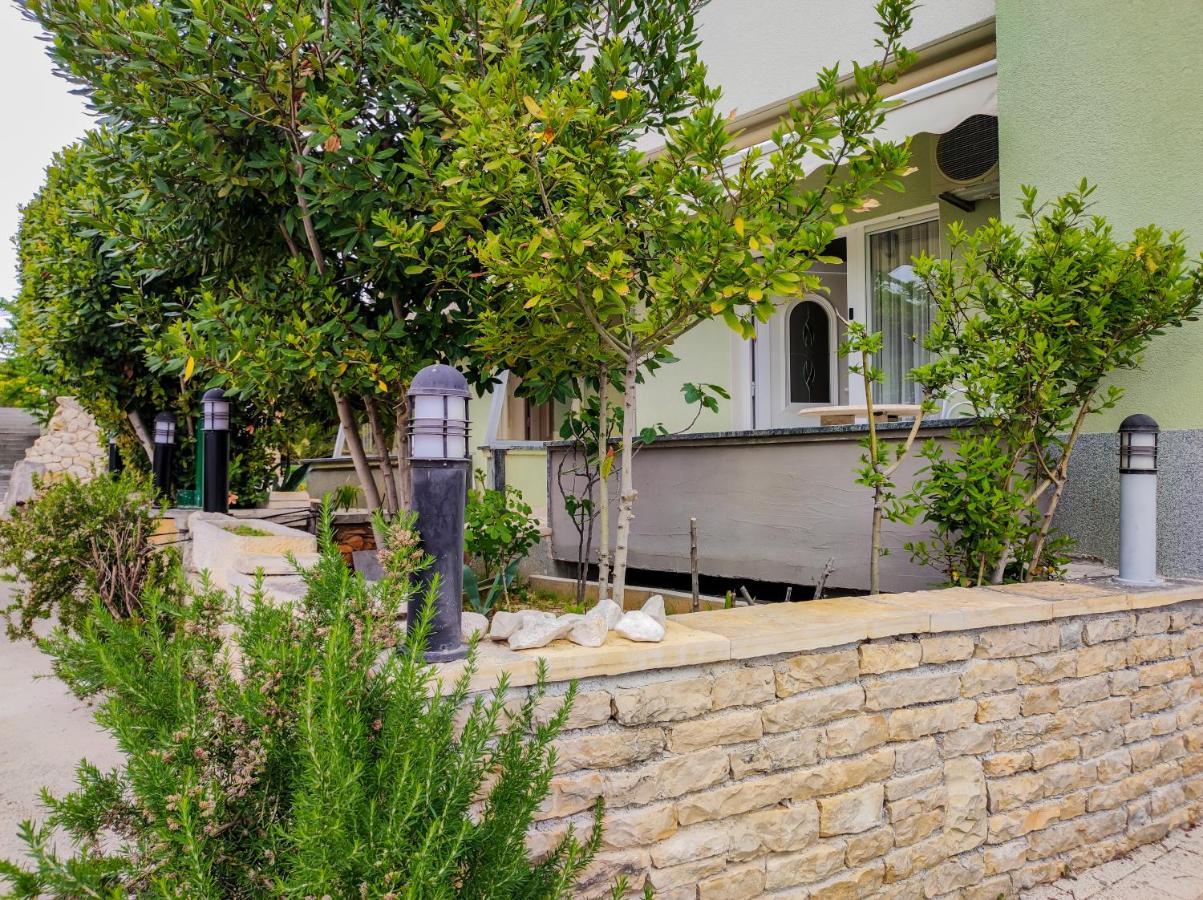 Locus Apartments Petrčane Extérieur photo