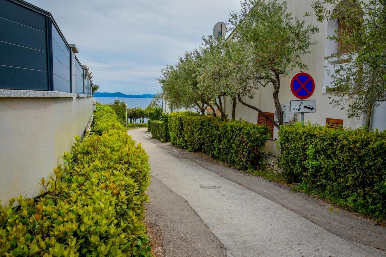 Locus Apartments Petrčane Extérieur photo
