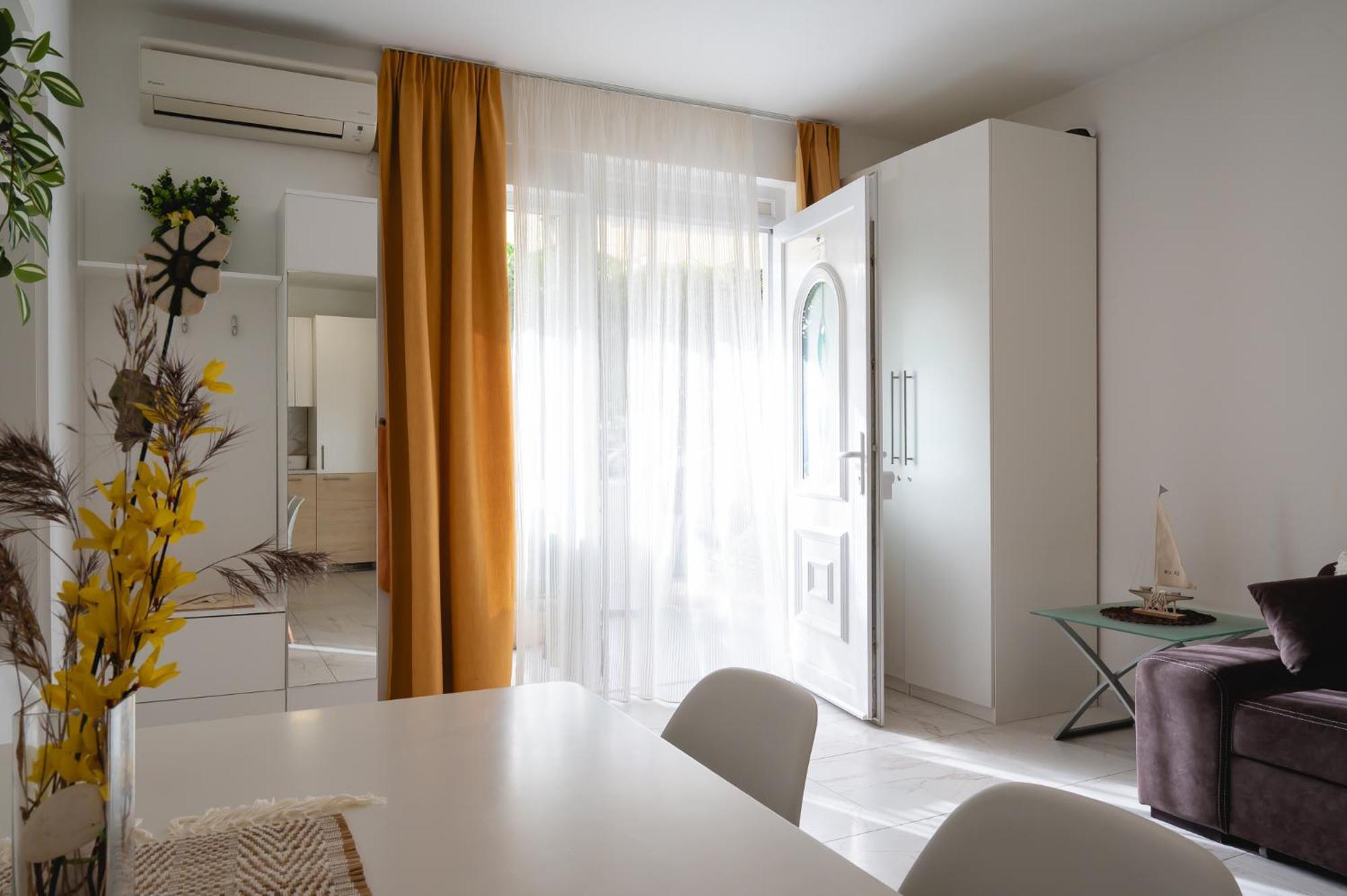 Locus Apartments Petrčane Extérieur photo