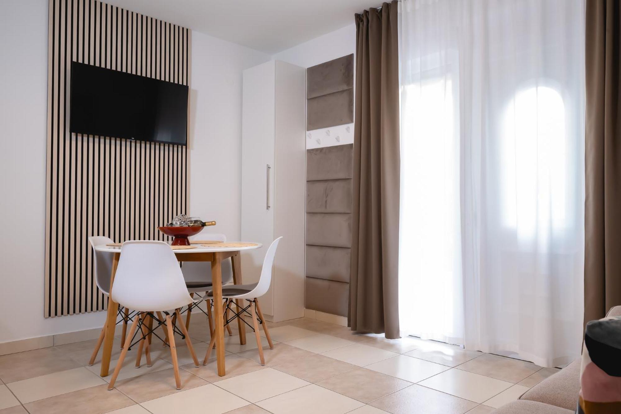 Locus Apartments Petrčane Extérieur photo