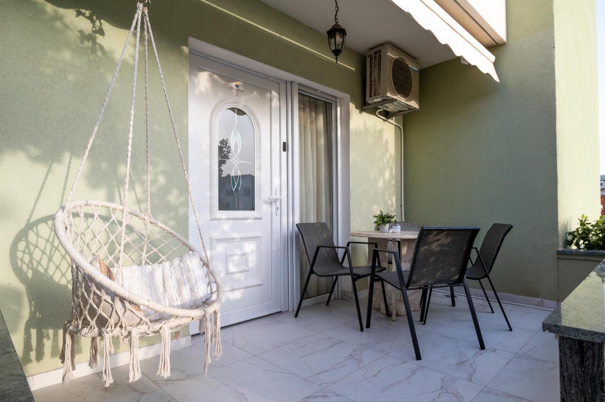 Locus Apartments Petrčane Extérieur photo