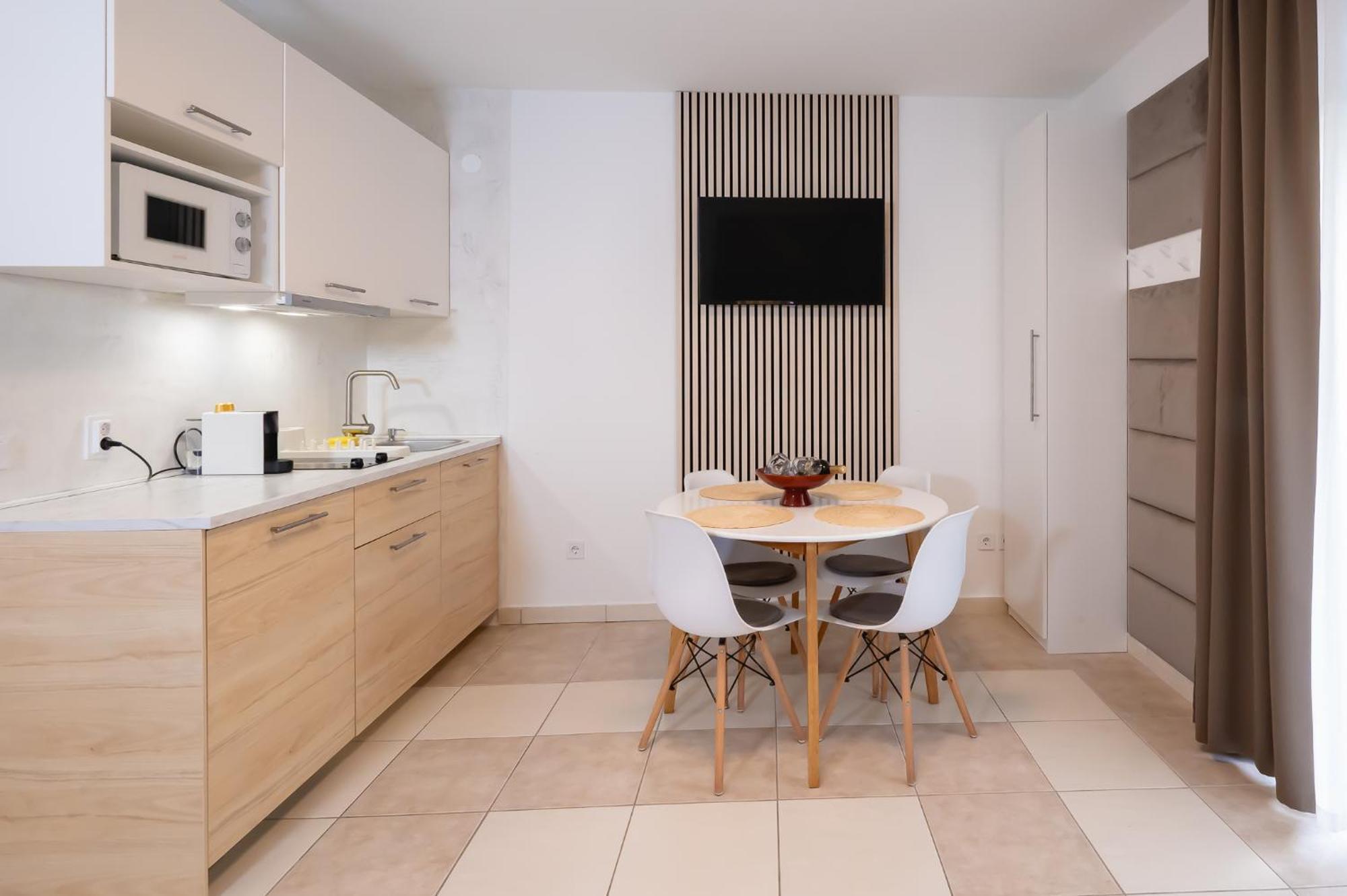 Locus Apartments Petrčane Extérieur photo