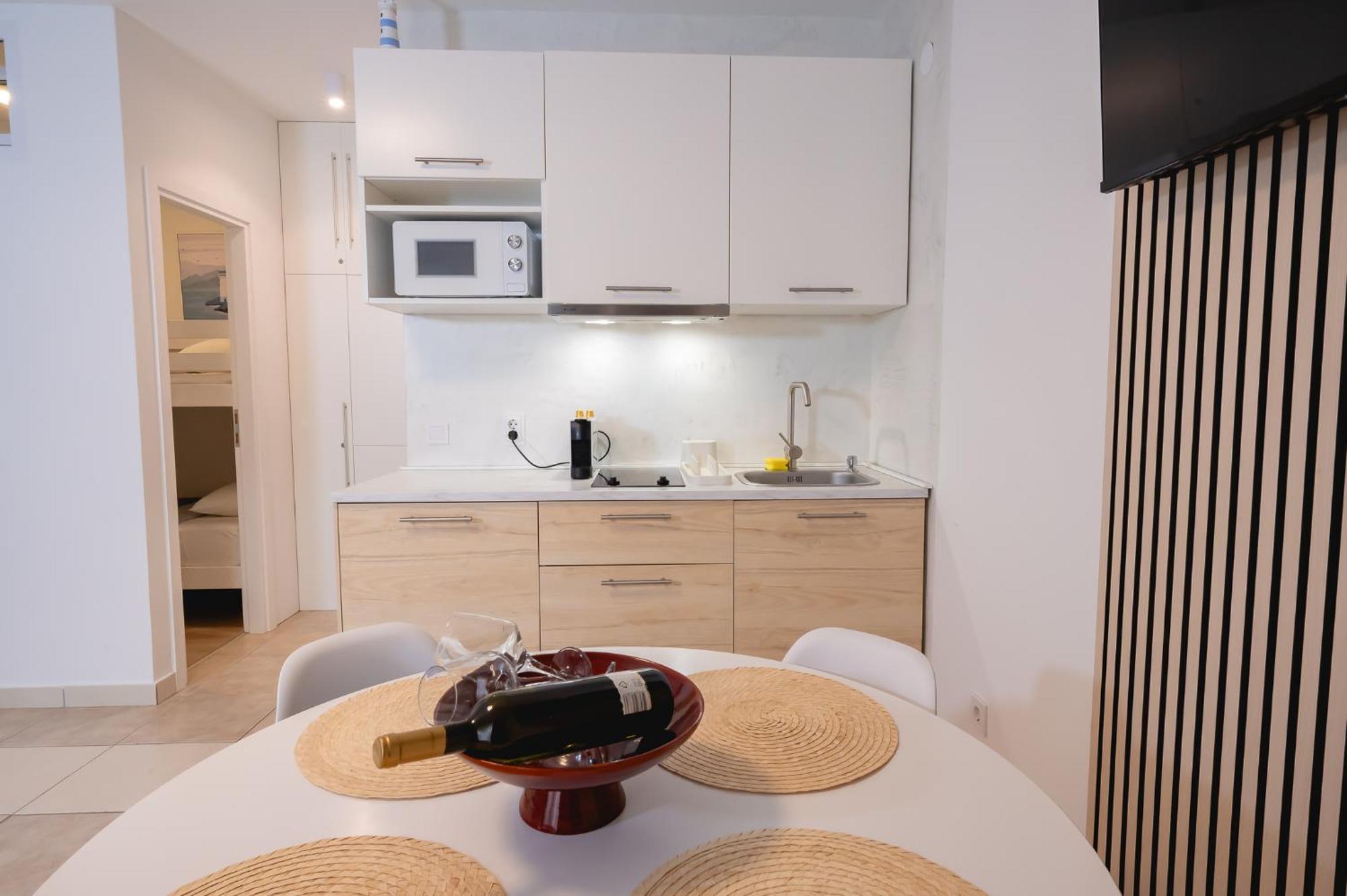 Locus Apartments Petrčane Extérieur photo